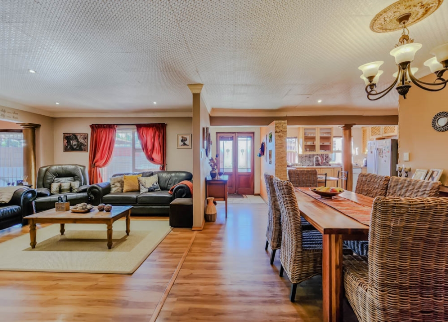 4 Bedroom Property for Sale in Soneike Western Cape